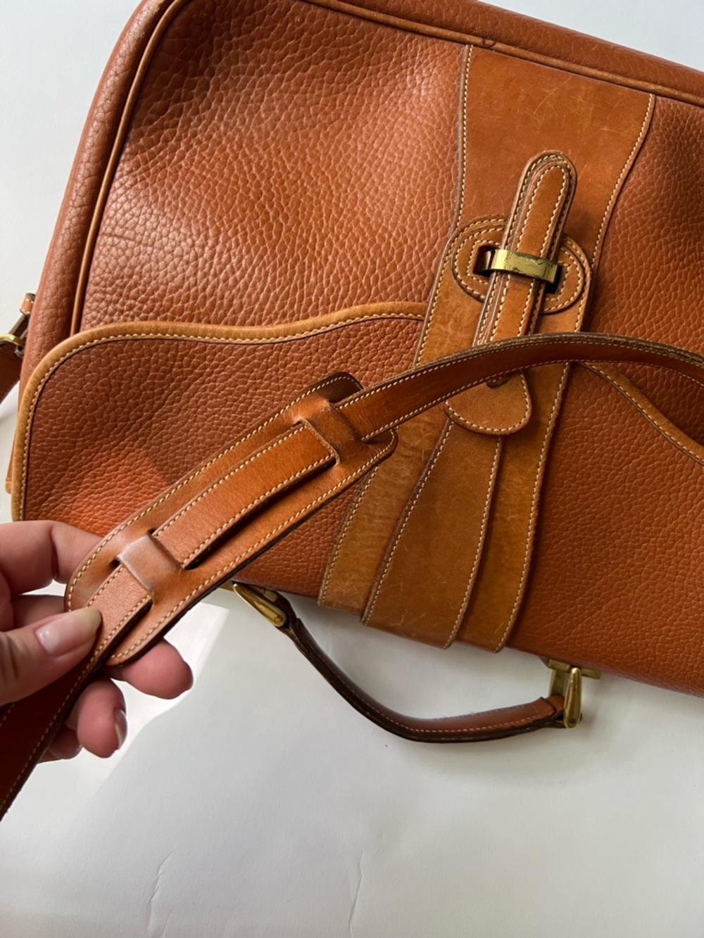 Dooney & Bourke Cognac Leather Messenger Bag - Classic Briefcase Style - Picture 7 of 10